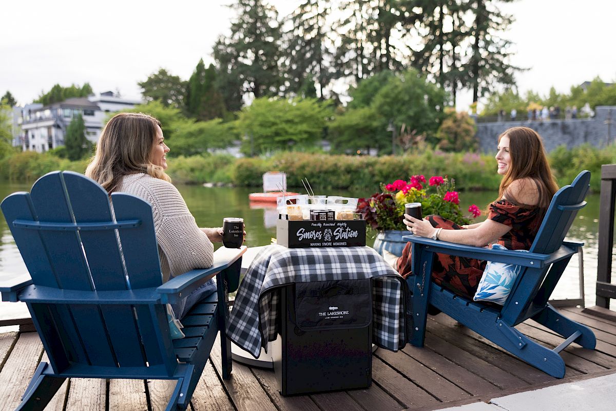 Lakeshore Inn